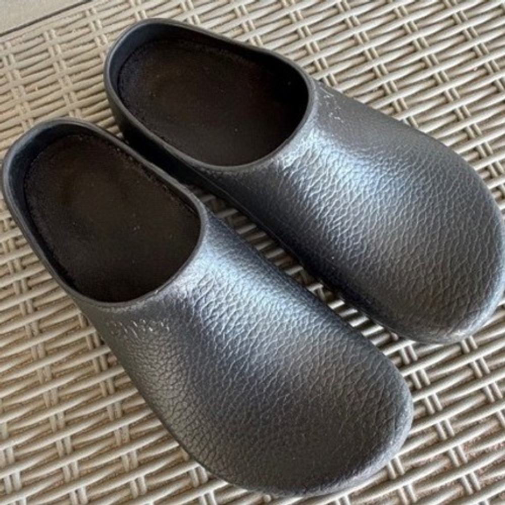 Birki's by Birkenstock Super-Birki Black Clogs Women 8 Men 6 EU 39